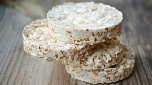 bánh gạo lứt có giảm cân không